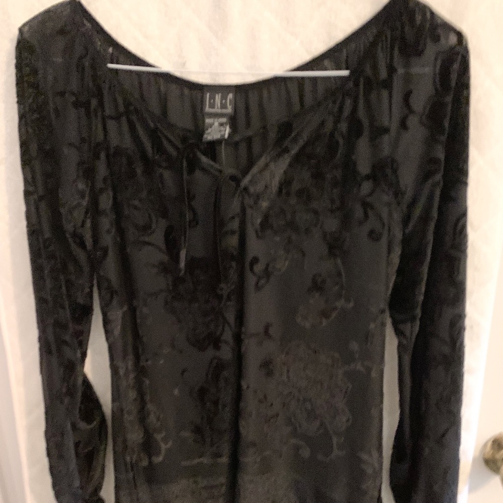 Inc Women's sheer black top with velvet floral pattern M NWT
